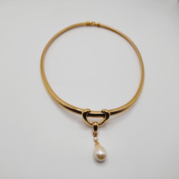 MONET Vintage Gold Omega Chain Necklace Faux Pearl Pendant 19” Signed - Picture 11 of 12